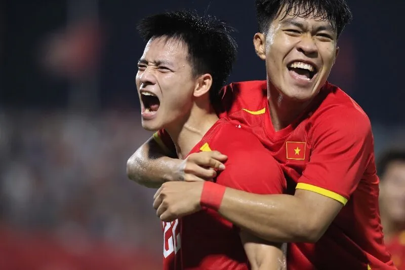 Bàn thắng ấn định chiến thắng trong hiệp đấu phụ của Thanh Nhàn