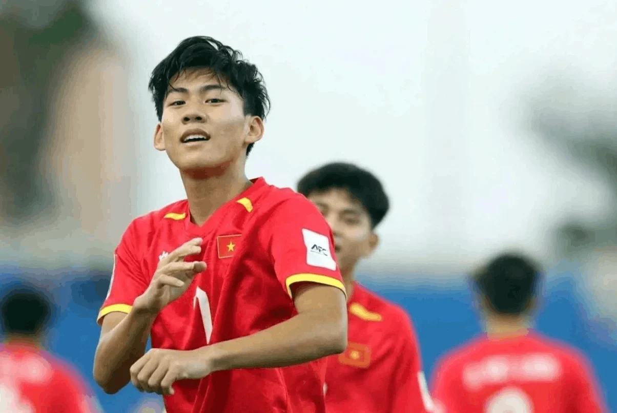 cau-thu-tung-xe-luoi-australia-1-1