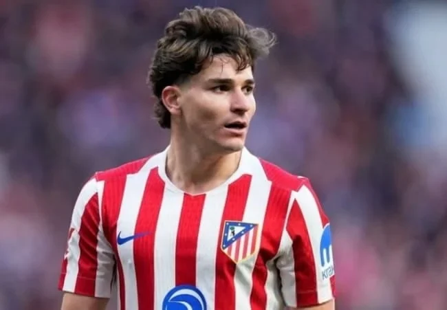 julian-alvarez-ra-tin-hieu-cho-arsenal-2-1